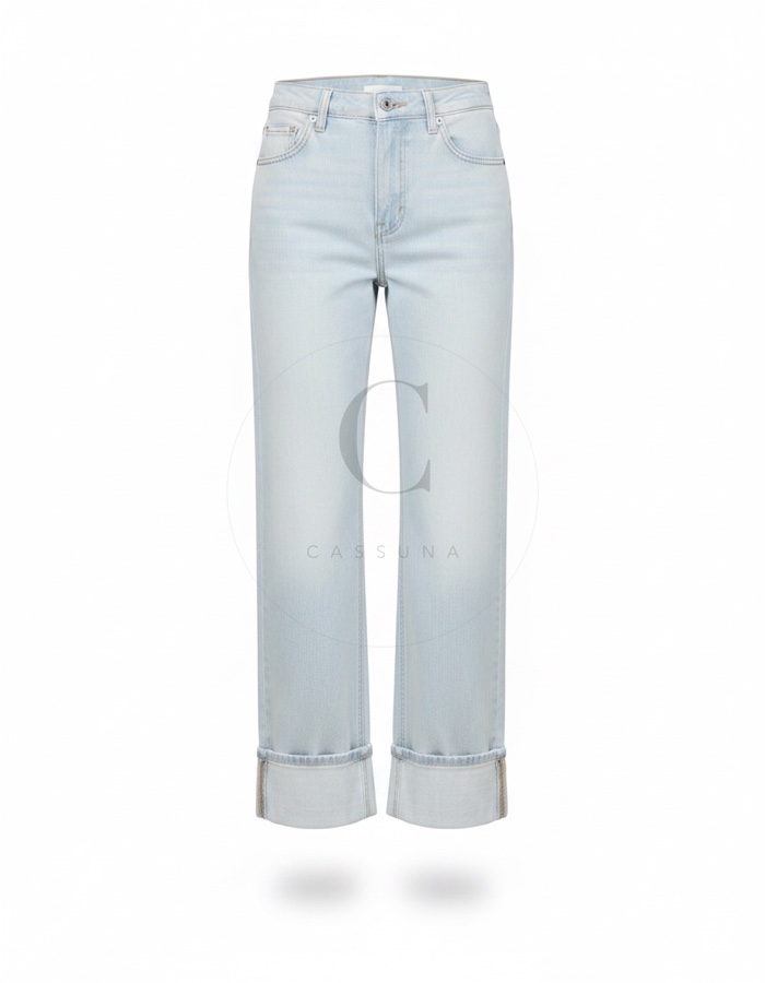 Jeans: Weite gerade Jeans in heller Waschung, mit umgeschlagenem Saum am Knöchel.