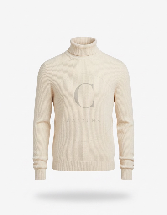 Rollkragen: Feiner Strick in Creme. Nimmt dem Look den Bürocharakter.